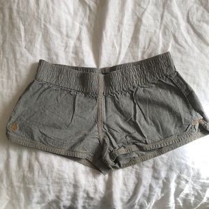 Volcom striped shorts elastic waistband sz small